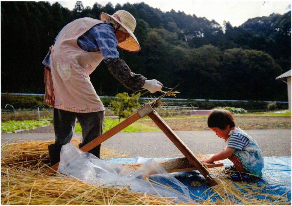 明るい農村フォトコンテスト「90歳離れたお手伝い」＜撮影地：岡山県真庭郡＞