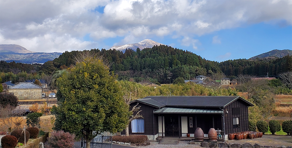 2026年１月１１日霧島連山の高千穂峰も初冠雪。美しい雪化粧の姿が見られました。（1月11日）